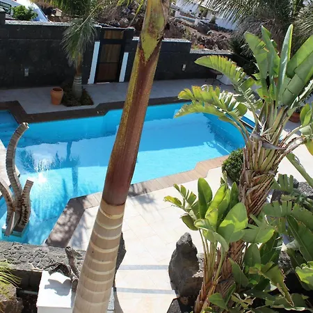 Villa Niki בית נופש Las Breñas